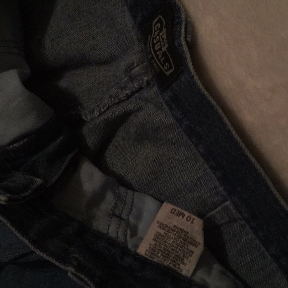 Women’s jean shorts - Picture 2 of 4